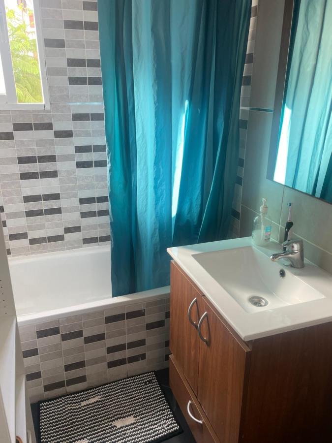 Apartamento Apartamento, En El Centro De Torre Del Mar.